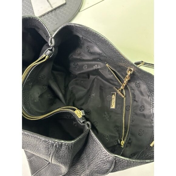 TORY BURCH Carter Black Pebbled Leather Large Tote w/ gold chain - Picture 12 of 12